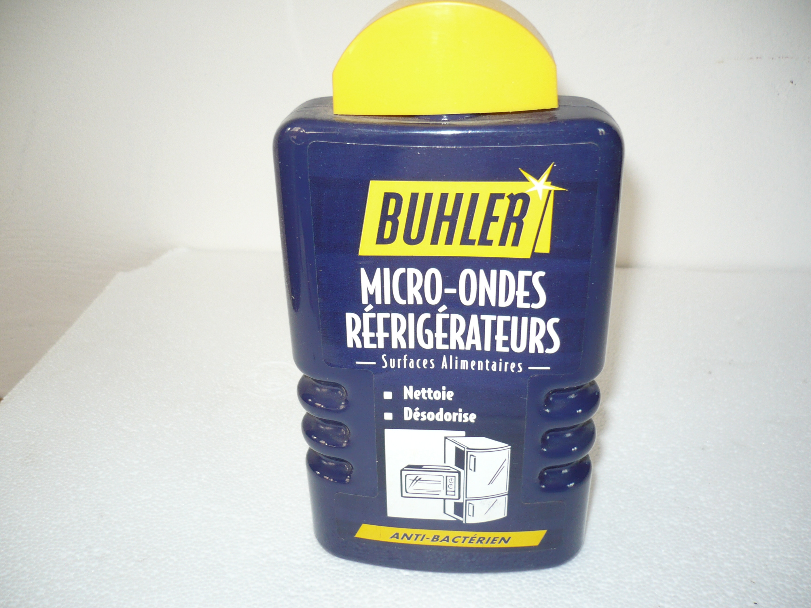 https://www.moderndroguerie.fr/10110/nettoyant-desodorisant-micro-ondes-refrigerateur-frigo-four-et-surfaces-buhler-375-ml-613-buhler.jpg