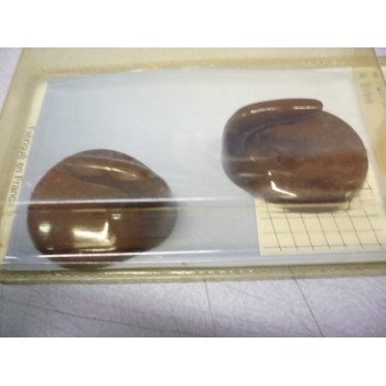 crochet adhésif plastique brun ovale haut 40 mm lot 2 pièces 3127960015459
